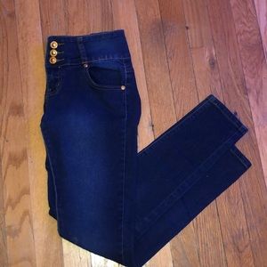 High waisted jeans